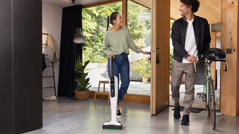 Seine beeindruckende Saugleistung hat ihm zum Testsieg bei der Stiftung Warentest verholfen.