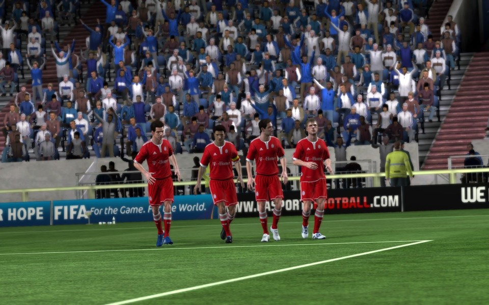Da kann man schon einmal in Jubelstürme ausbrechen: FIFA 11 verkauft sich hervorragend.