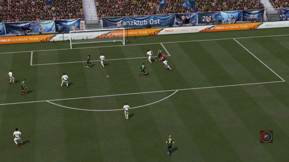 Optisch hat sich quasi nichts geändert, FIFA 21 sieht exakt so aus wie sein Vorgänger.