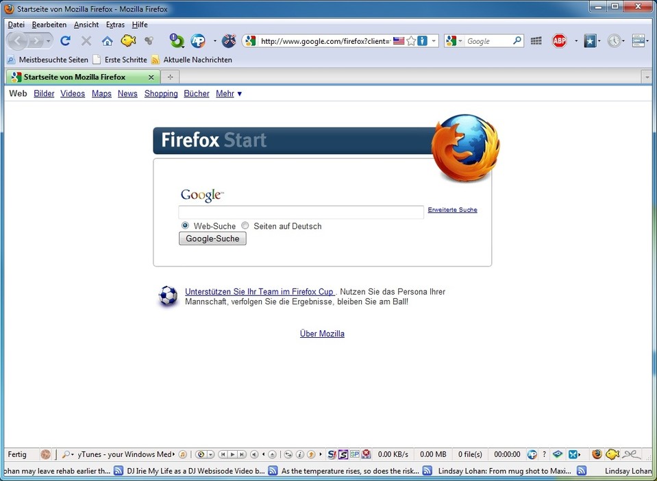 Die Installation vieler Erweiterungen kann zu einer etwas überladenen Benutzeroberfläche führen. Das Bild zeigt Firefox mit allen vorgestellten Erweiterungen, von denen sich die meisten ohne Änderungen in den Einstellungen um den Platz am unteren Bildrand streiten.