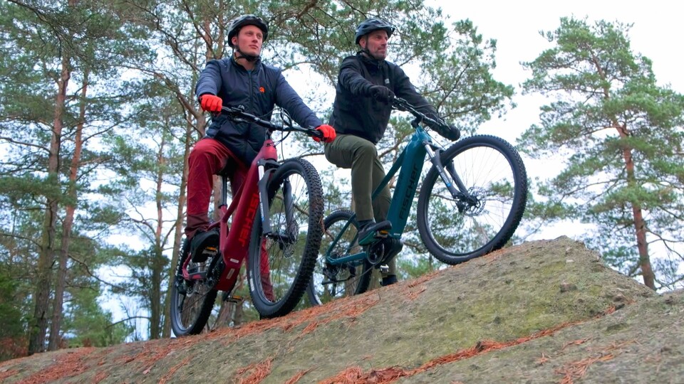 Das MONTIS 6.0i gibt es sowohl mit einem hohen 46 cm Rahmen als auch mit einem 51 cm hohen Rahmen. Beide Modelle verfügen über 29 Zoll große Reifen.