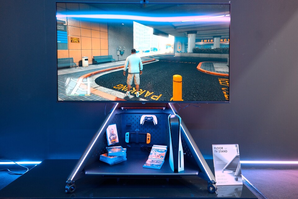 Die Gaming-Variante des TV-Ständers würde mir in einem anderen Raum auch durchaus gefallen. (Bildquelle: Duy Linh DinhGameStar Tech)