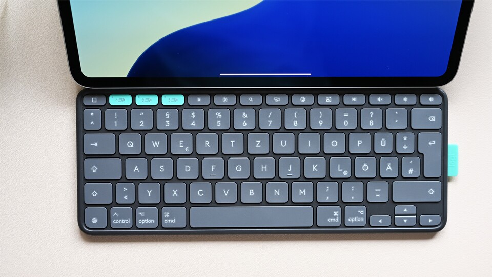 The keyboard brings everything important to work - except for backlight.