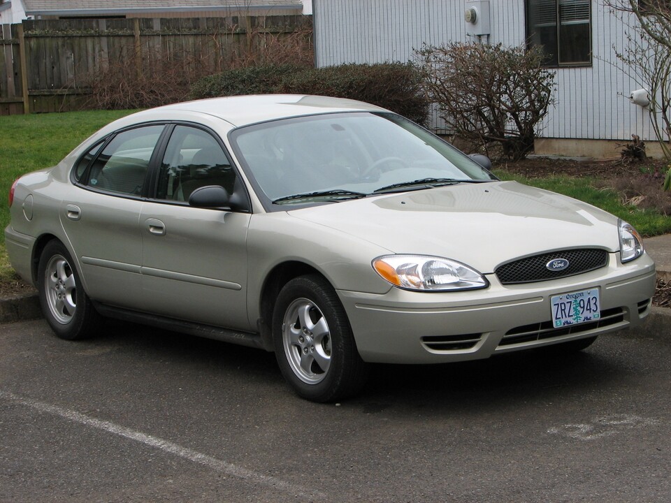 2005er Ford Taurus