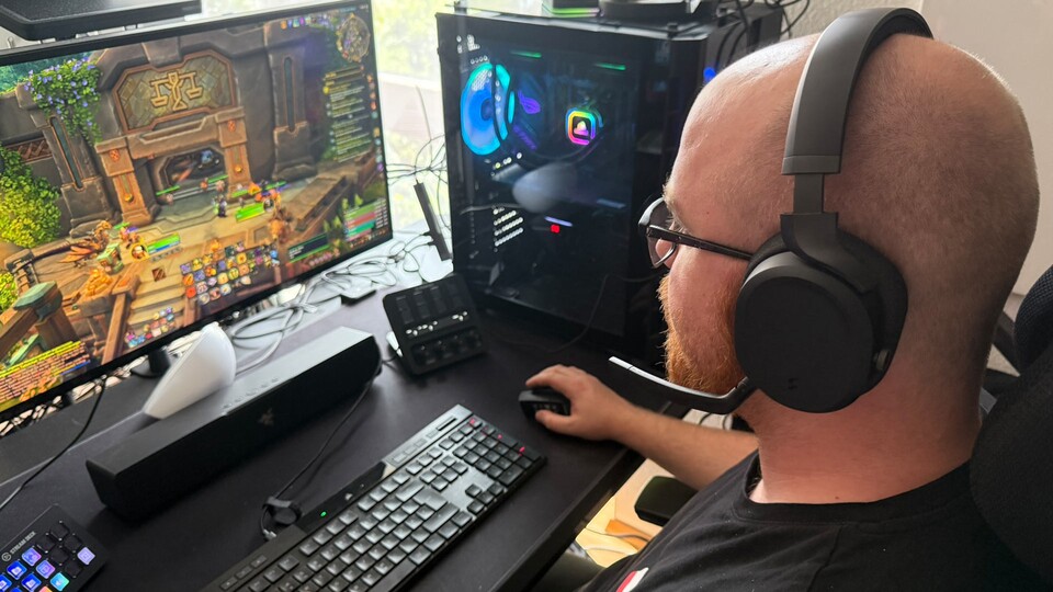 Auch bei mehreren Stunden anstrengendem Spielen bleibt der Tragekomfort sehr hoch und auch, wenn man ins Schwitzen kommt, ist das für das Fractal Scape kein Problem.