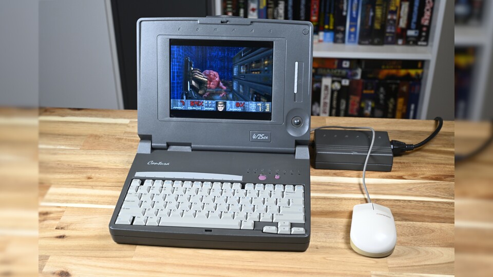 Heutzutage kommen schon Handy-Bildschirme dem 8,4-Zoll-Display des Compaq Contura 425 in Sachen Größe nahe. (Bildquelle: Vinpaq.com)