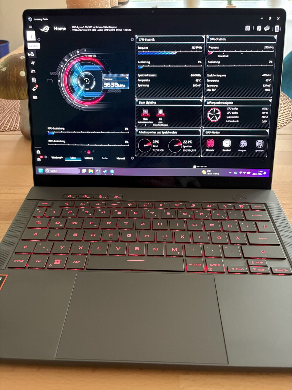 Asus hat im Zephyrus G14 ein sehr gute OLED-Panel verbaut.