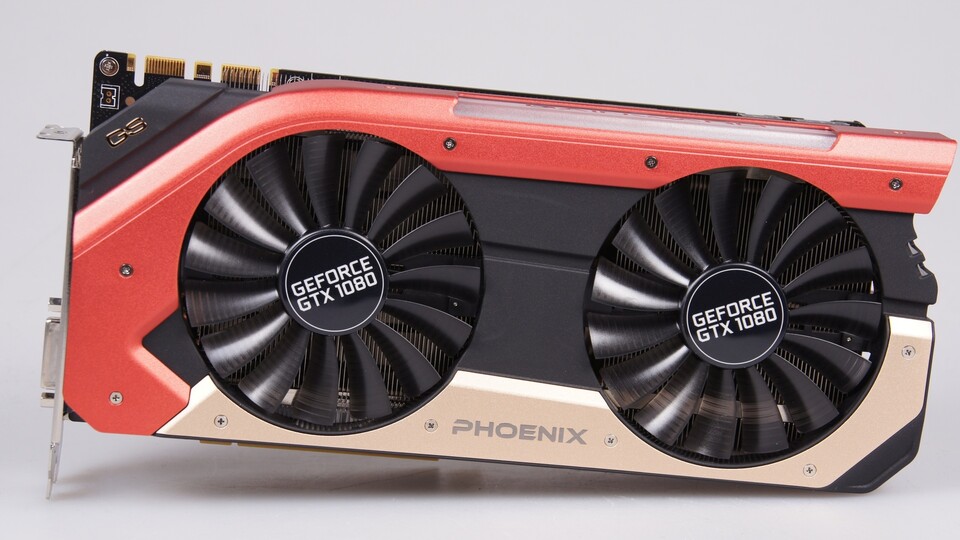 Die Geforce GTX 1080 Phoenix Golden Sample von Gainward ähnelt nicht nur zufällig den Modellen von Palit. Die Firma übernahm vor einigen Jahren Gainward.