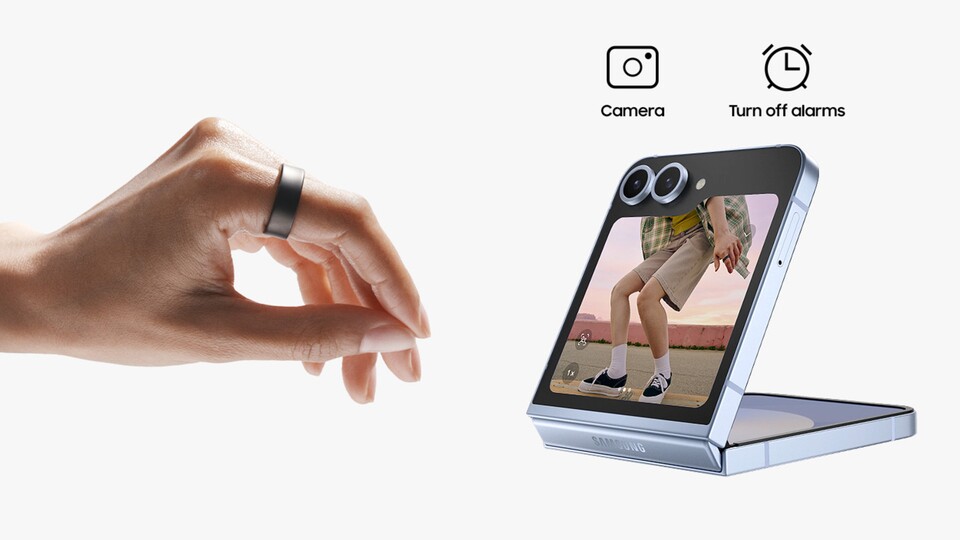 Die Geste kann in Kombination mit einem Flip-Phone von Samsung besonders hilfreich sein – es ist nämlich je nach Situation kein Kamera-Stativ notwendig.