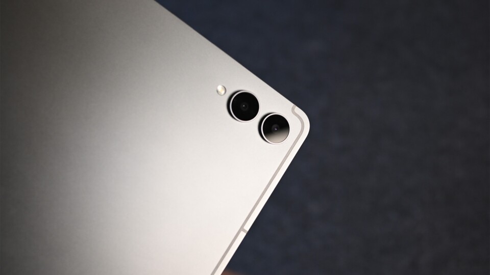 Nur das Galaxy Tab S12 Ultra hat zwei Kameras. (Bildquelle: Patrick GameStar Tech)