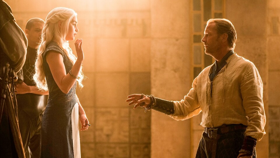 Jorah Mormont spionierte Daenerys aus, bevor er sich in sie verliebte und ihr treu zu dienen begann - doch sie sieht ihr Vertrauen in ihn gebrochen.
