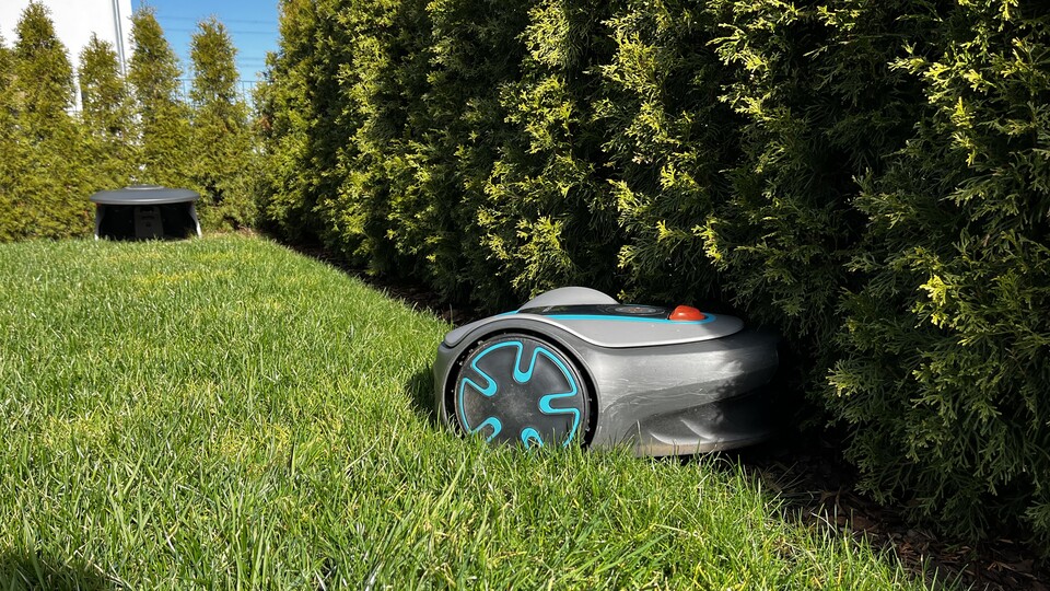 Der Gardena Sileno Minimo setzt noch auf Begrenzungsdraht, war aber fast drei Jahre lang mein treuer Helfer.