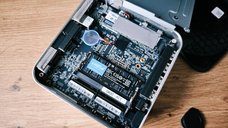 Es sind zwei RAM-Slots vorhanden, aber nur ein Stick. (Bildquelle: Duy Linh DinhGameStar Tech)