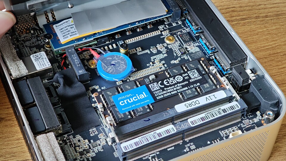 Ach, das muss doch nicht sein. Vor allem nicht für den Preis – es ist nur ein RAM-Stick verbaut. (Bildquelle: Duy Linh DinhGameStar Tech)