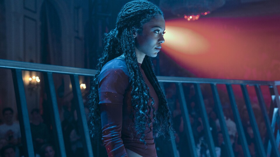 Marie kann Blut manipulieren und es als Waffe einsetzen. Bildquelle: Amazon