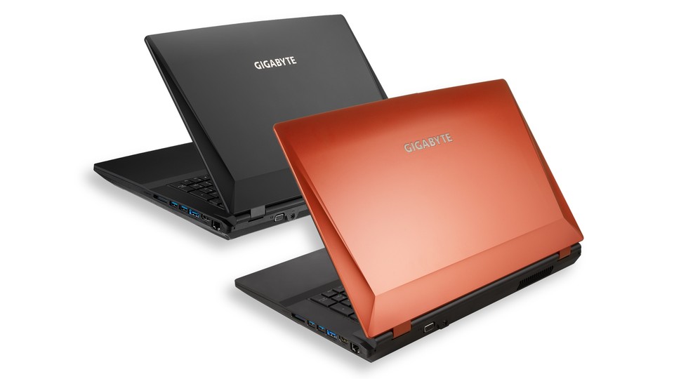 Gigabyte hat zwei neue Gaming-Notebooks vorgestellt, hier das P27K in Schwarz und Orange.