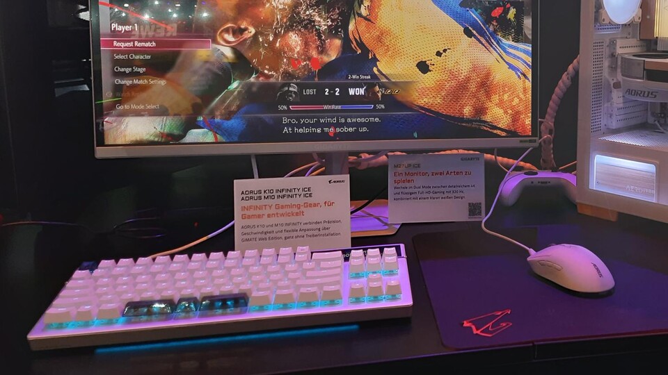 Die AORUS K10 INFINITY ICE macht optisch so richtig was her und rundet jedes Setup beeindruckend ab!