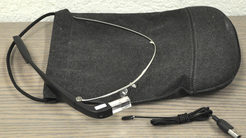 Diese neuere Version von Google Glass ist bei Ebay zu finden. (Bildquelle: Ebay)
