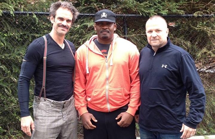Die drei Synchronsprecher von Michael, Franklin und Trevor nehmen Grand Theft Auto 5 in einem Interview gegen den Vorwurf der Gewaltverherrlichung in Schutz.