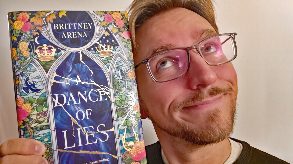 In großer Fantasie verliebt: Peter wird rot, wenn er an einen Tanz der Lügen denkt, dem Debüt -Roman der Brittney Arena.