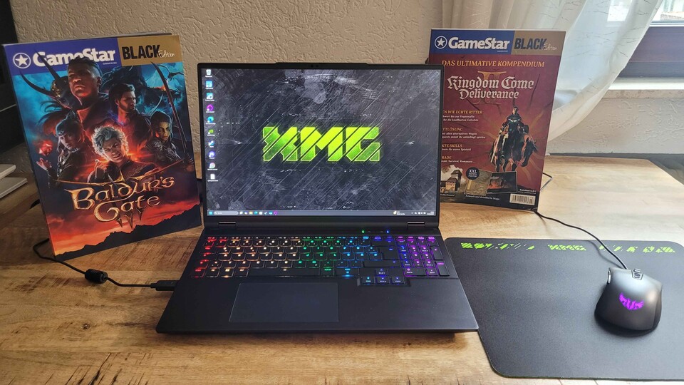 Egal ob am Schreibtisch, in der Bahn oder auf dem Sofa: Das GameStar-Notebook liefert Leistung, wo immer ihr auch spielt.