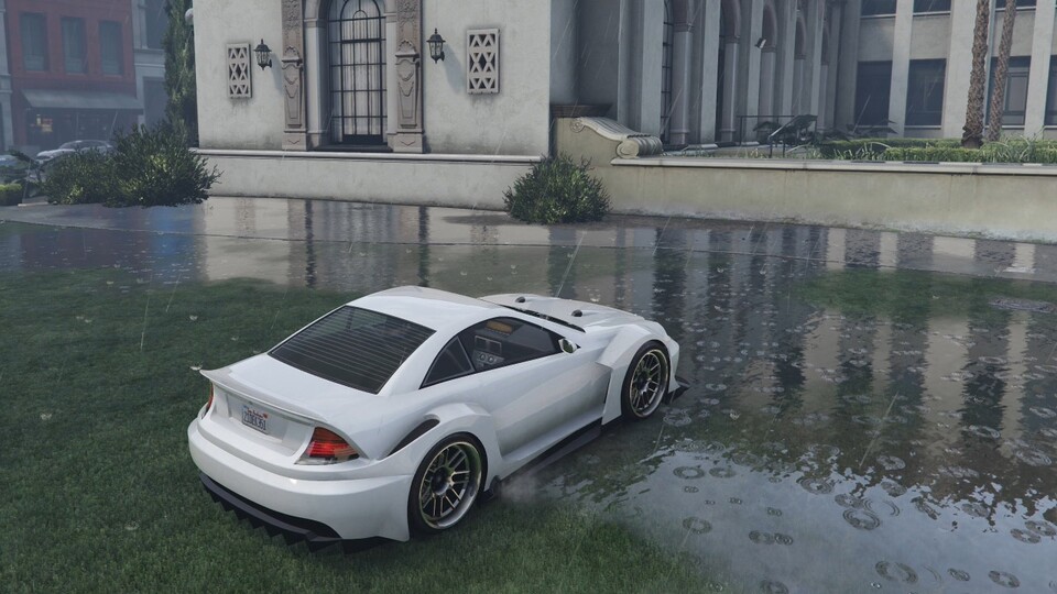 GTA V hat auf der PS5 auch ein grafisches Update bekommen - die Reflektionen bei Regen sehen richtig gut aus!
