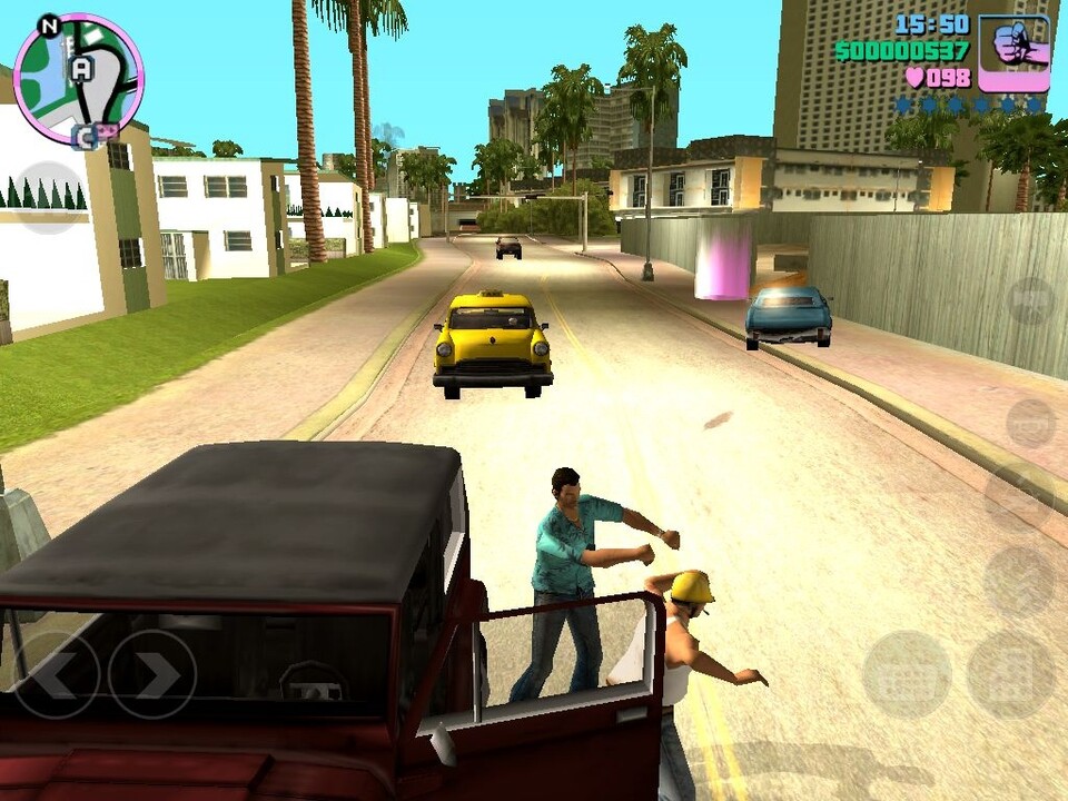 Keine Karre unterm Hintern? Bei einem Spiel mit dem Titel »Grand Theft Auto« dürfen wir ruhig ein paar Autos klauen.