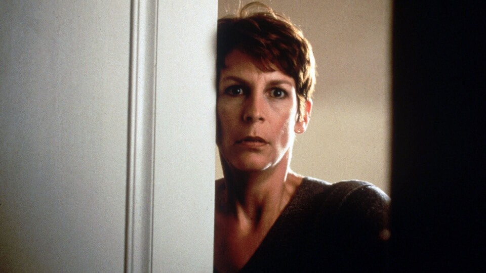 In Halloween H20 lebt Laurie (Jamie Lee Curtis) unter neuem Namen an einem anderen Ort. Bildquelle: Dimension Films Miramax