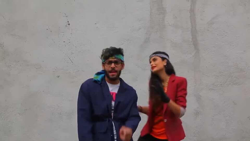 Eine Gruppe von Männern und Frauen wurde im Iran bereits 2014 wegen eines Tanzvideos auf Youtube zu je einem Dutzend Peitschenhiebe verurteilt.