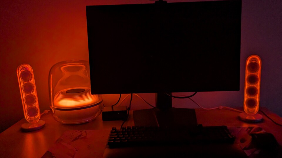 Das nenne ich mal eine ordentliche Lautsprecher-Beleuchtung.