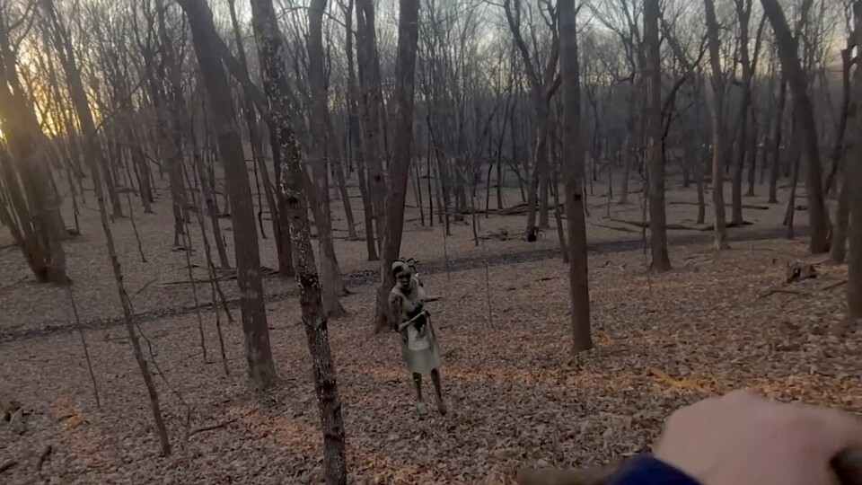 Der Entwickler von Hauntify spielt auch mit teurer MR-Hardware herum und experimentiert bei Hauntify auch mit einer Version für Apple Vision Pro. Hier mit echtem Wald und falschem Geist. Bild: David Montecalvo