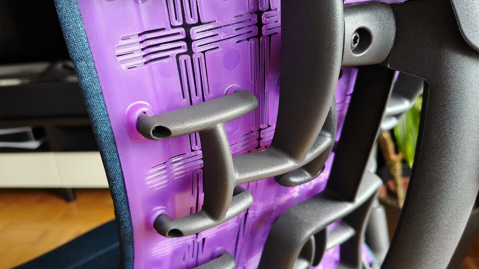 Positiv ausgedrückt, könnte man von einem Cyberpunk-Style sprechen. (Bildquelle: Maxe S., GameStar)