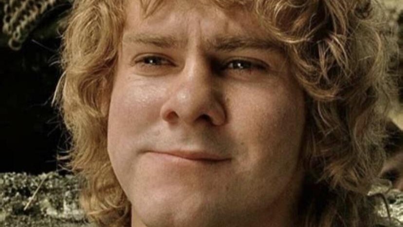 Weil er Entwasser im Fangorn-Wald getrunken hat, ist Merry der größte Hobbit überhaupt. Bild: New Line Cinema