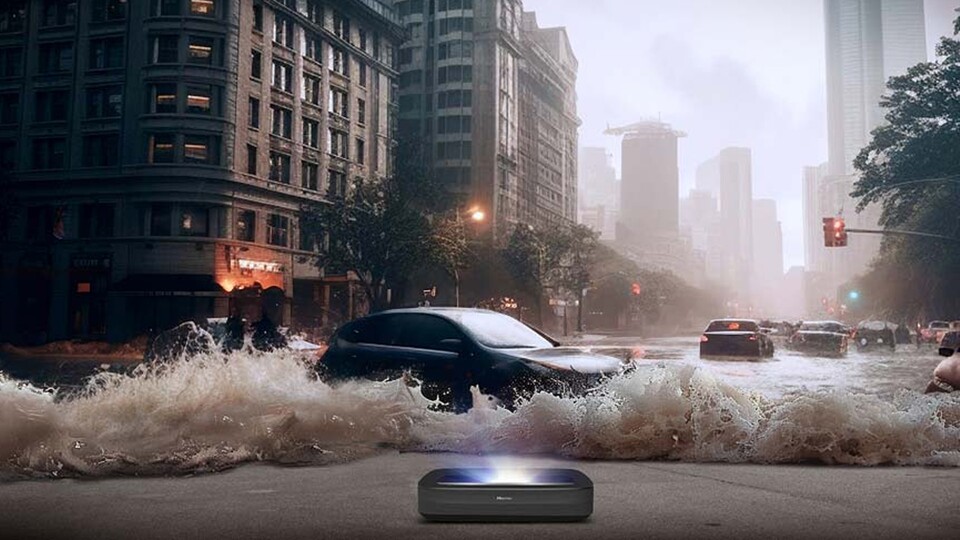 Gigantisches Bild, knackscharf, tolle Farben und angenehmer für die Augen: Ein Laser-TV hat gigantische Vorteile.