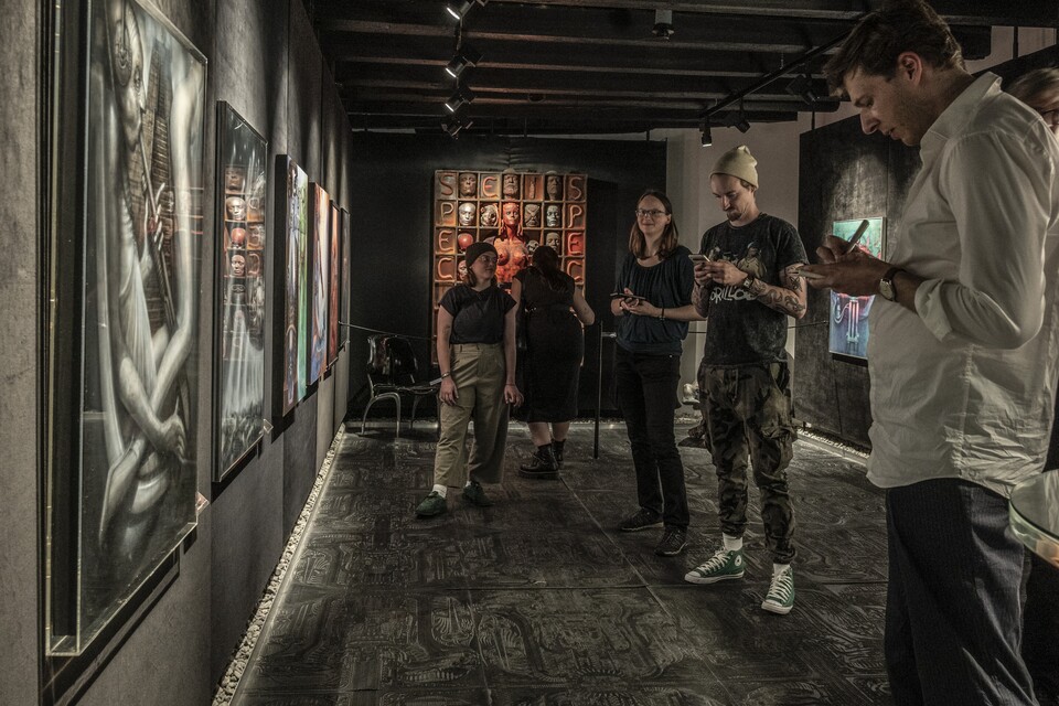 Nein, ich habe hier nicht Pokémon Go gespielt, sondern mir tatsächlich fleißig Notizen für diesen Artikel gemacht. Bildquelle: DisneyHeike Witzgall