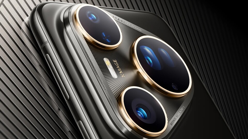 In Schwarz kommen die goldenen Akzente noch mehr zur Geltung - ist aber natürlich Geschmackssache.