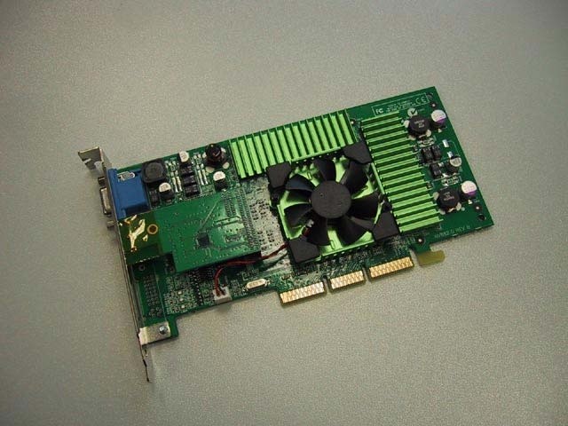 Elsa Gladiac 920 mit Nvidias Geforce-3-Chip ist die bisher mit Abstand schnellste Grafikkarte.