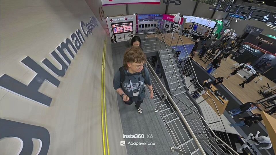 Im Hypershell-Parcours auf der IFA konnte ich das Exoskelett in einem ersten Hands-on ausprobieren. (Bildquelle: GameStar Tech)