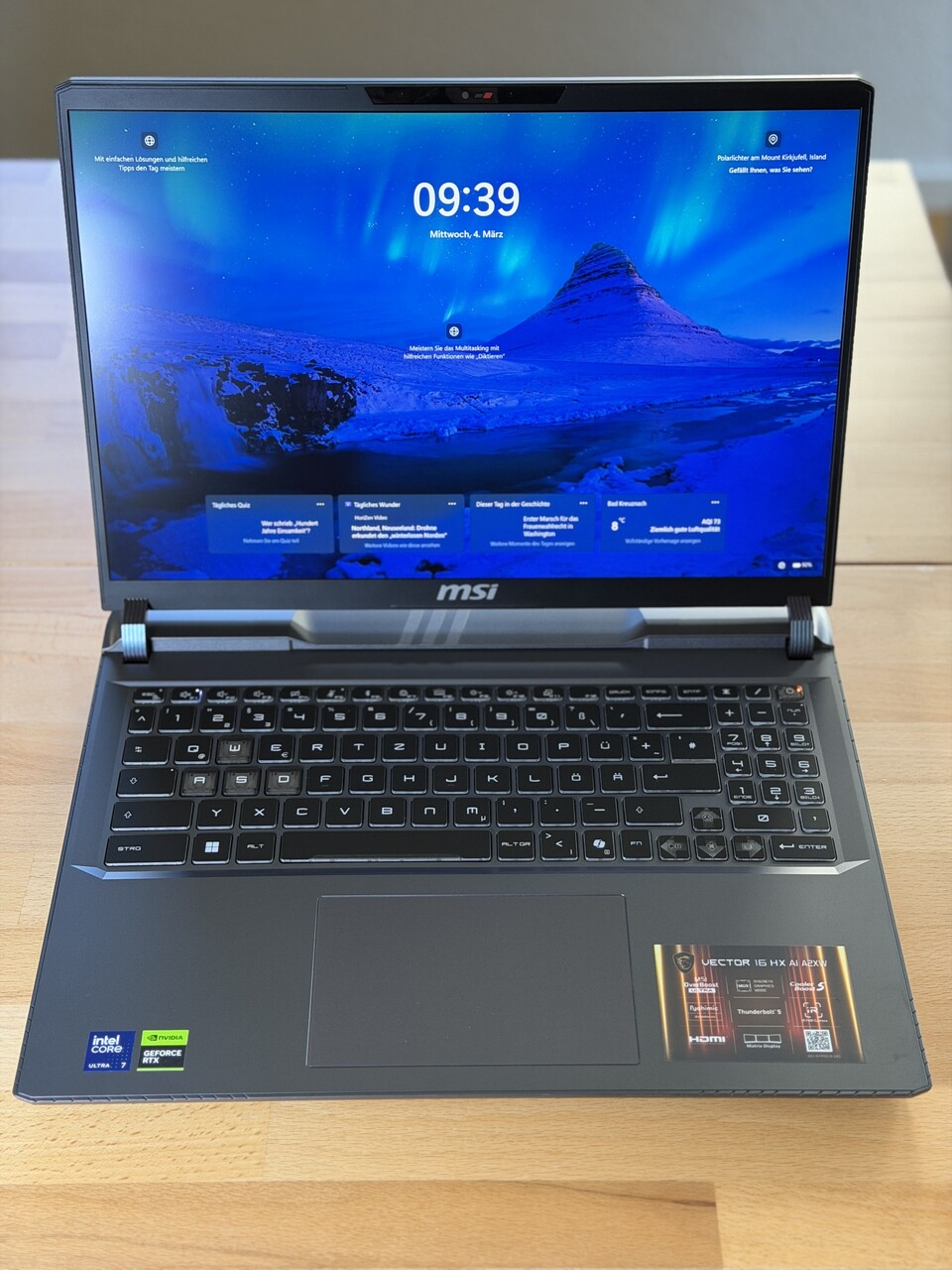 Das MSI Vector sieht auch optisch nach Gamer aus.