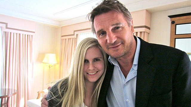 Hollywood-Star Liam Neeson und unsere Kino-Autorin Anne Facompre.