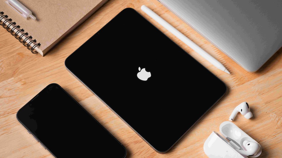 Regelmäßige Neustarts eures Apple iPads sind gut für das Gerät. (Bild: Blackzheep über Adobe Stock)
