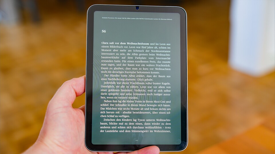 Als E-Reader macht das iPad mini eine gute Figur. Allerdings nur im Innenraum, da das Display draußen bei Sonne nicht so gut ablesbar ist. (Bild: GameStar Tech)
