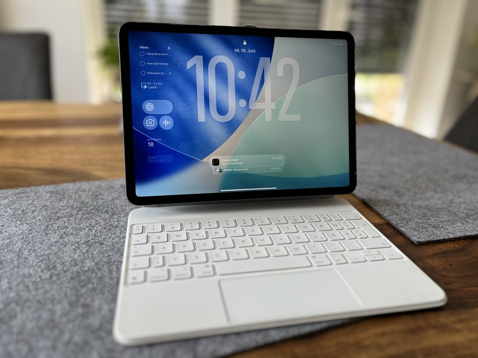 Mein bisheriges iPad seit 7 Jahren: Das iPad Pro in 11 Zoll aus 2018 in Kombination mit dem Apple Magic Keyboard. (Bildquelle: Mirco KämpferGameStar Tech)