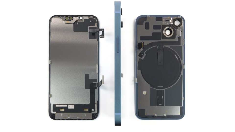 Das iPhone 14, hier im Teardown-Bild, bietet die höchste Rechenleistung unter den Smartphones - das bedeutet aber nicht, dass die Chips in Android-Handys langsam wären.
