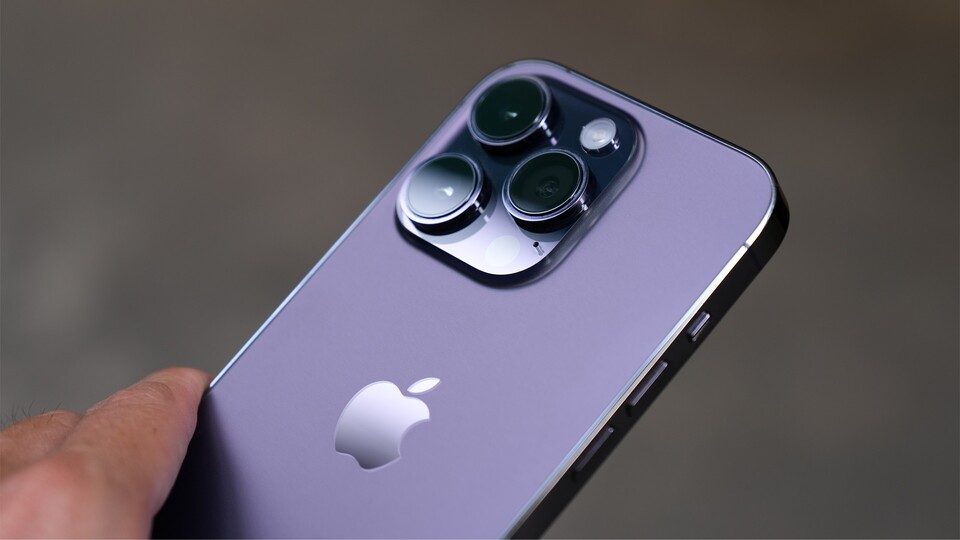 Das iPhone 15 Pro Max könnte einen größeren Kamera-Sensor erhalten.