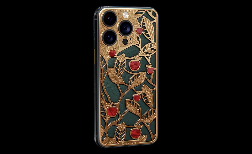 Caviar ist bekannt als Anbieter von Luxus-Technik. Für das hier abgebildete iPhone 15 Pro mit 24-Karat-Gold werden beispielsweise etwas über 9.000 US-Dollar fällig.