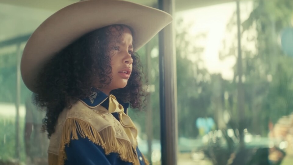 Die Geburt von Coopers Tochter Janey soll den Weltuntergang zur Gewissheit gemacht haben. Kann das wirklich sein? (Bildquelle: Amazon MGM Studios)