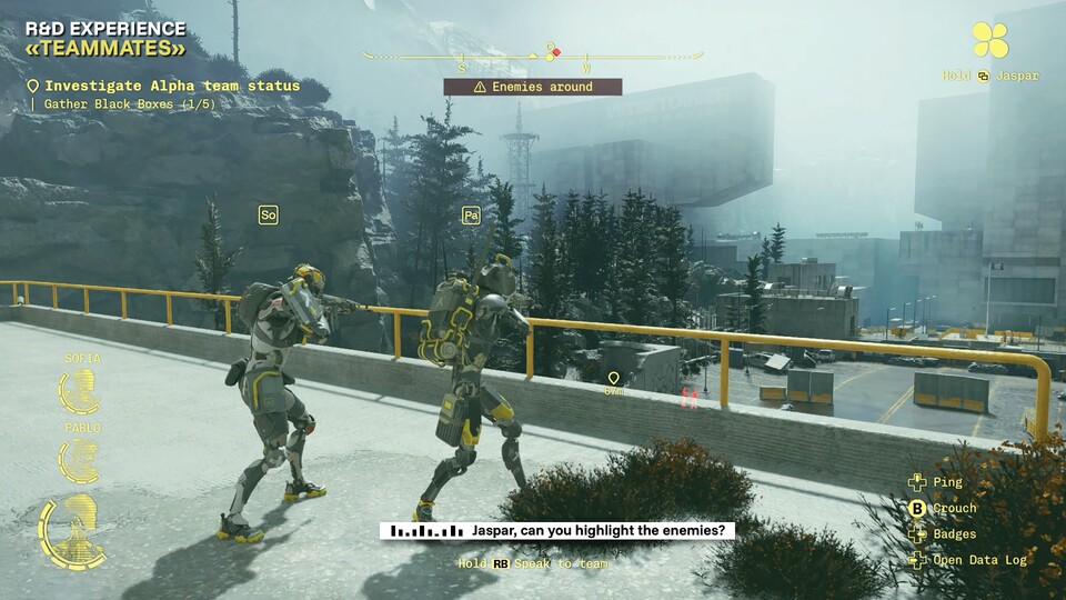 Ihr seht Sofia und Pablo, wie sie auf die ersten Gegner in der Demo treffen. Jaspar hat die Gegner bereits rot markiert.