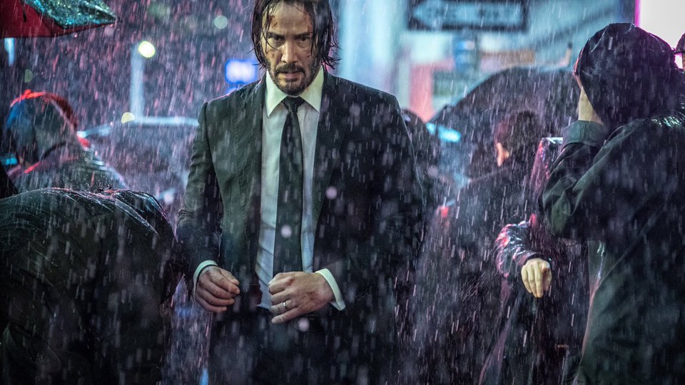 In John Wick 3 steht Keanu Reeves im Regen - ohne Unterstützung gegen eine Horde Auftragskiller.