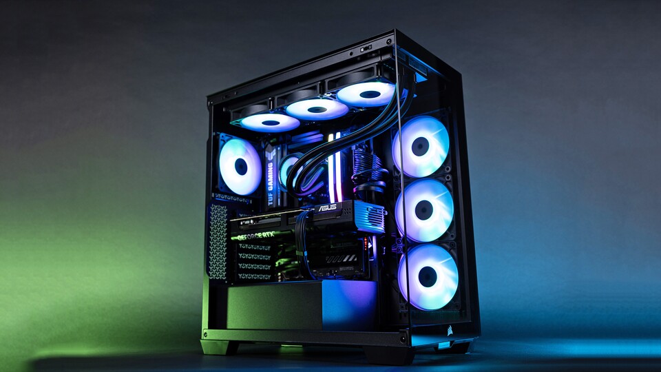 Dieses Setup erinnert stark an mein eigenes. Wer kompromisslos starke Leistung für die nächsten Jahre will, kann sich hier eine Hammer-Maschine schnappen!